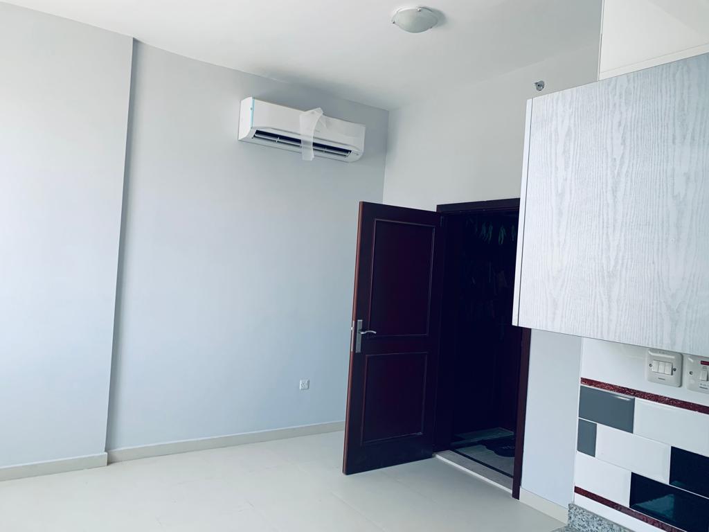 Studio Apartment (Closed/Open Kitchen)